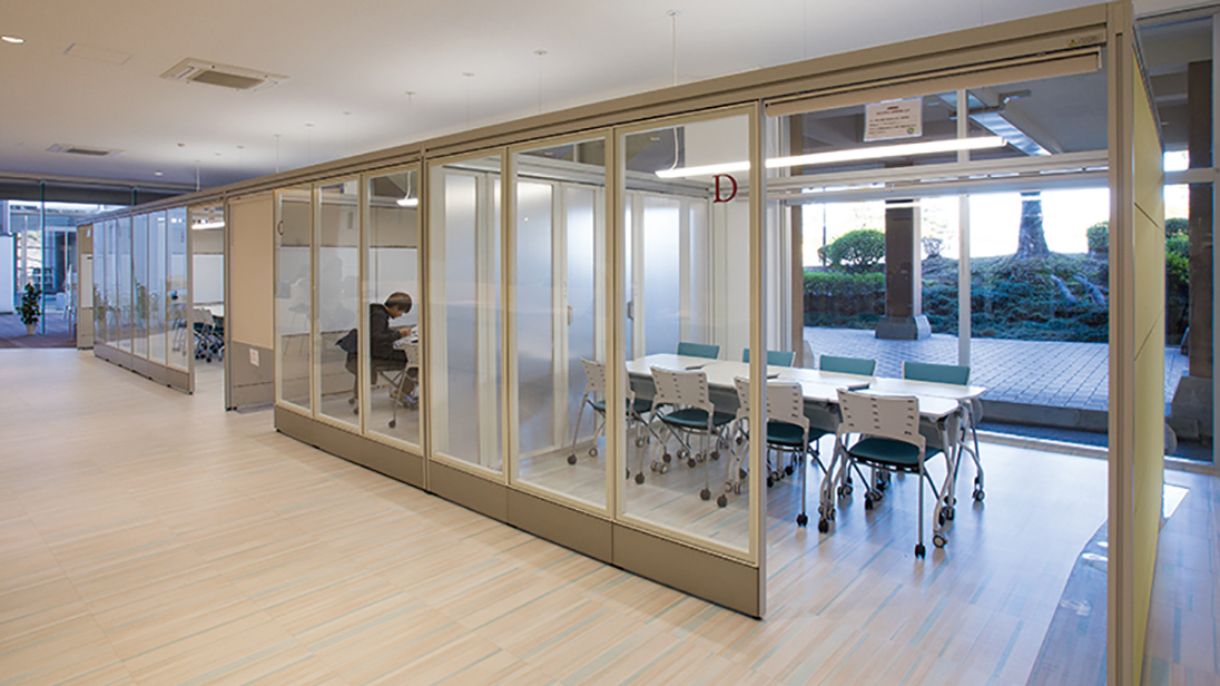 プロジェクトブース