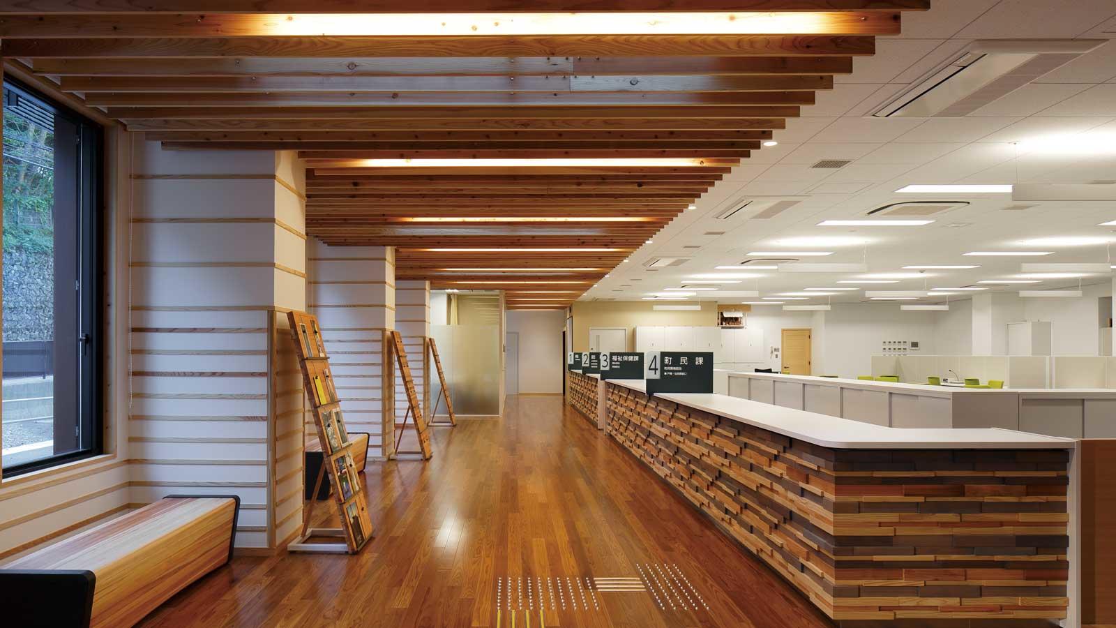 早川町役場庁舎