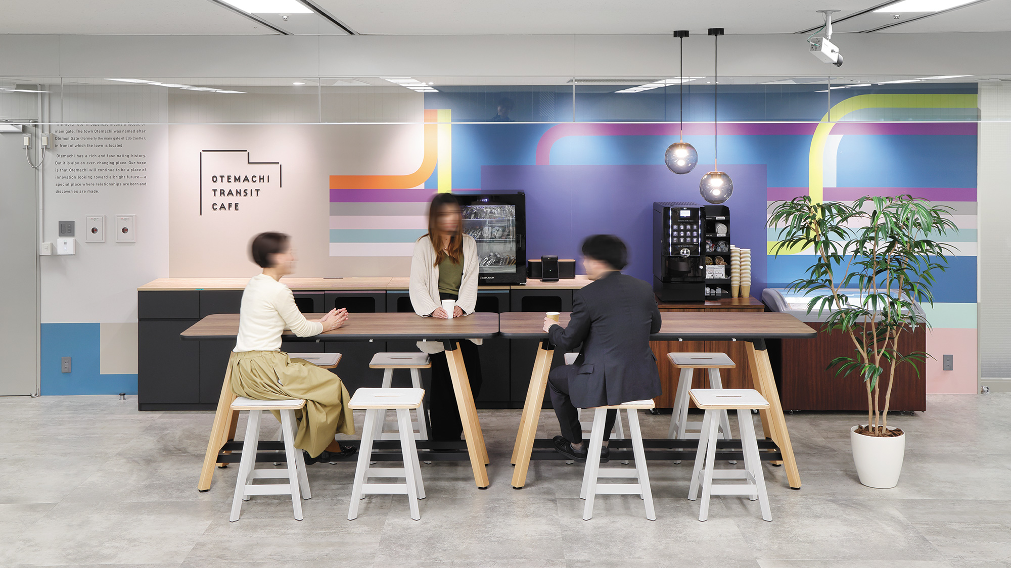 カフェ「OTEMACHI TRANSIT CAFE」