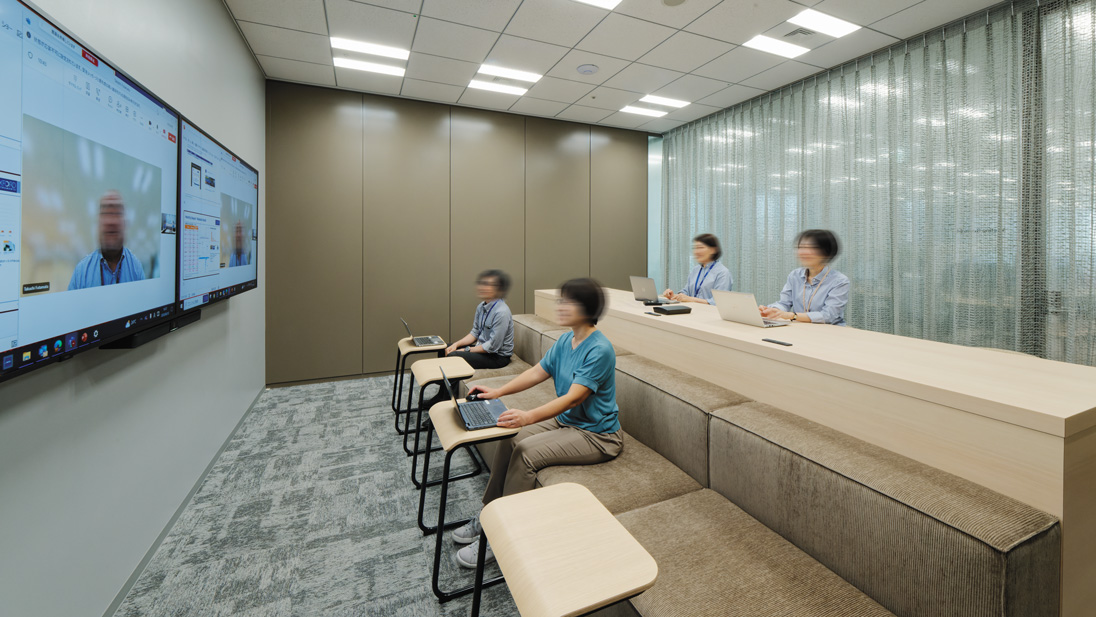 執務エリア(Web会議室)