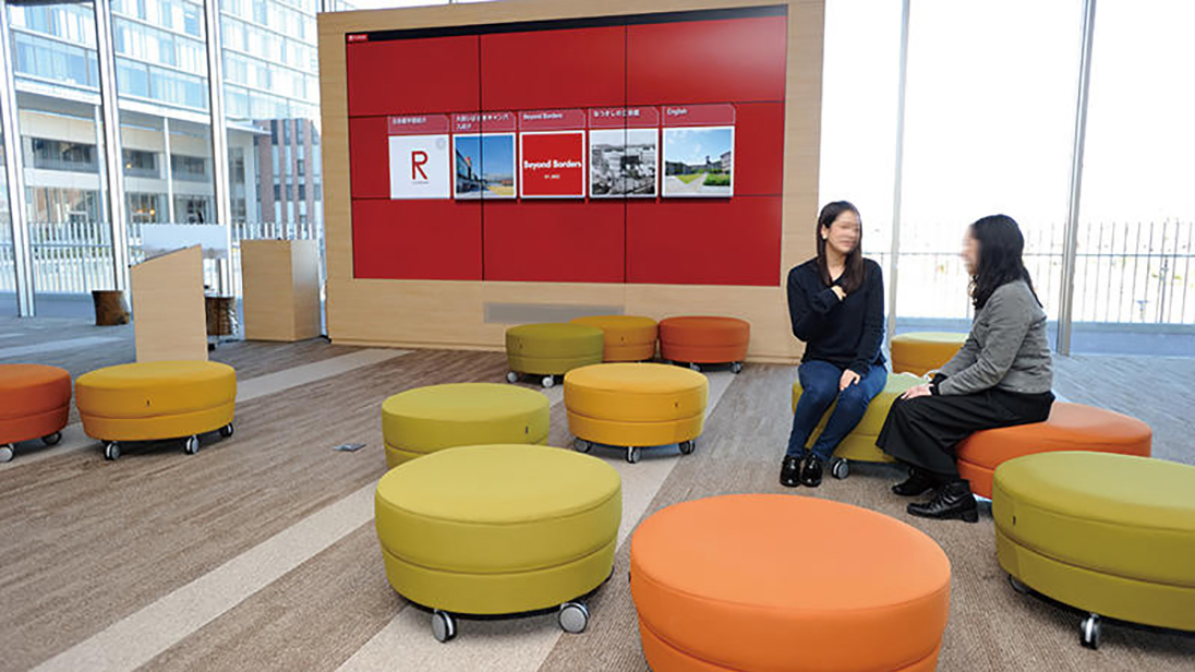 オープンギャラリー「ラゴラ(R-AGORA)」