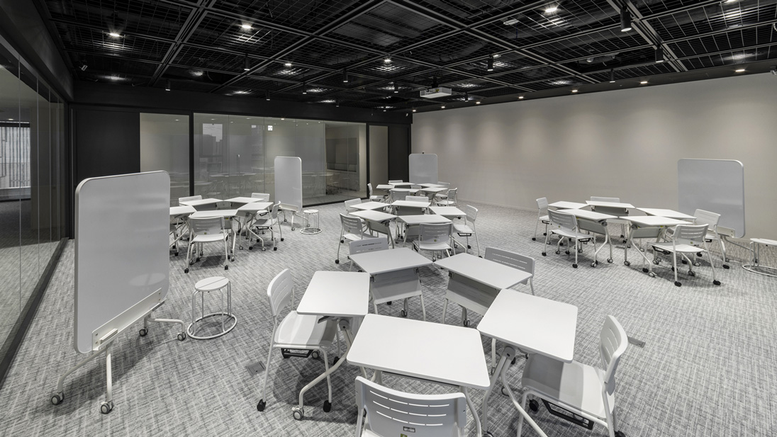 プレゼンテーション・ラウンジ