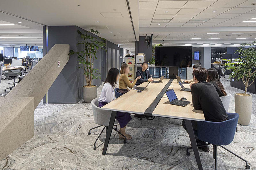 執務エリア(オープンコミュニケーション)