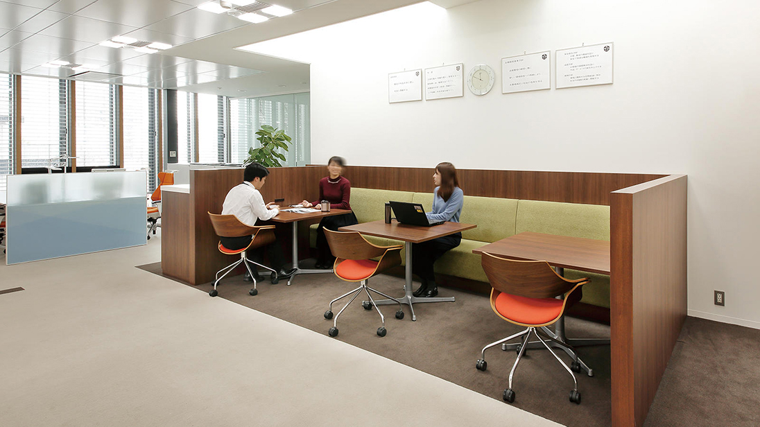 オフィスラウンジ