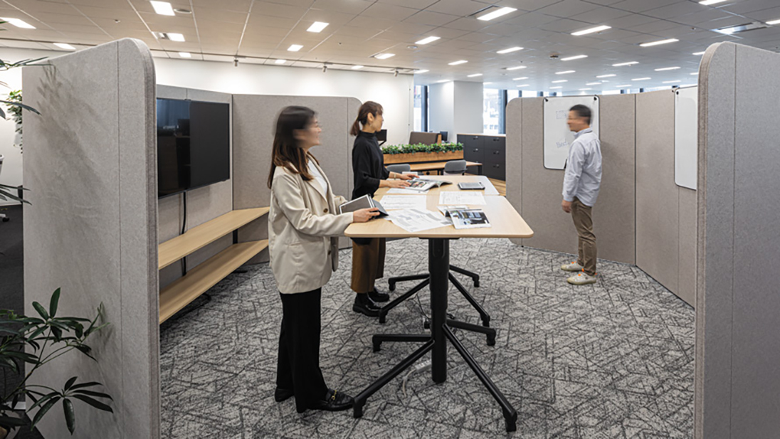 執務エリア(オープンコミュニケーション)