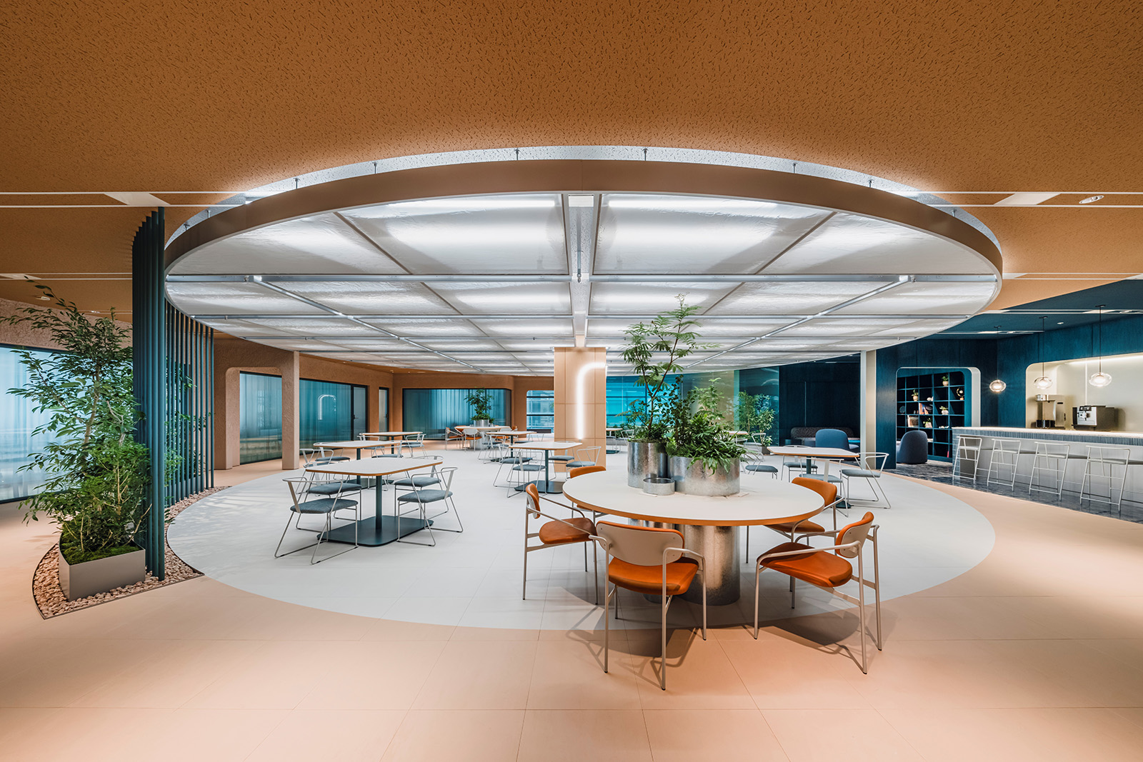 Bay Tech Makuhari　東洋エンジニアリング 本社オフィス