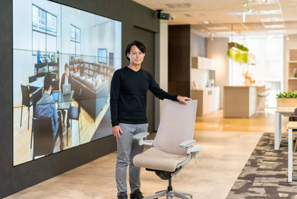 在宅ワーカーに人気の「アクトチェア」。No.1ヒット作を超えた、その魅力と開発秘話に迫る