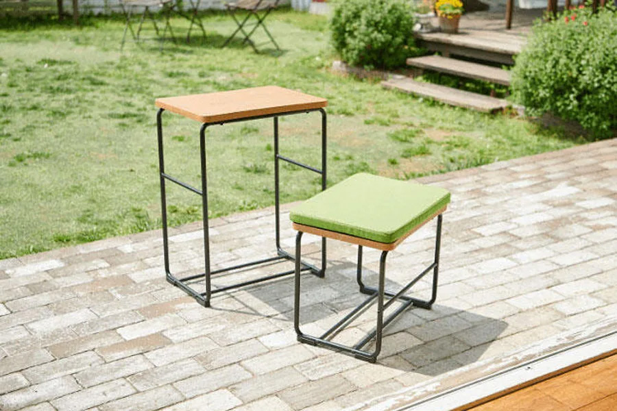 天気のいい日は庭で