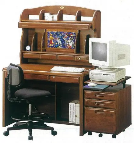 引き出しがワゴン式となってパソコンなど物が置けるようになった「W11」 引き出しがワゴン式となってパソコンなど物が置けるようになった「W11」