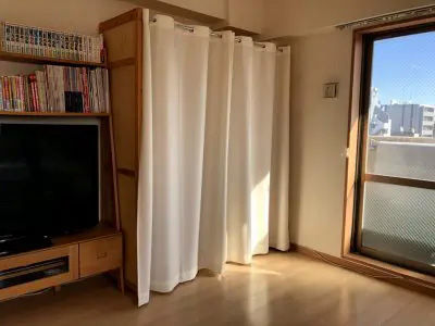 断捨離前、部屋を占領していた組み立て式クローゼット。