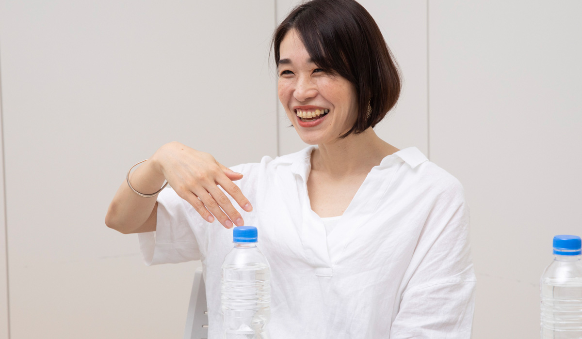 おうちで仕事用とダイニング用の椅子って、分けてますか？