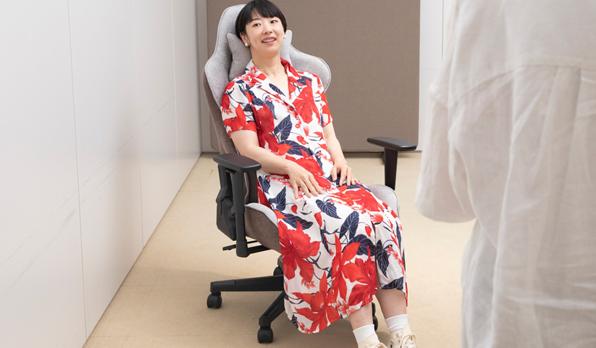 長時間座ってやる資料作りの時にも