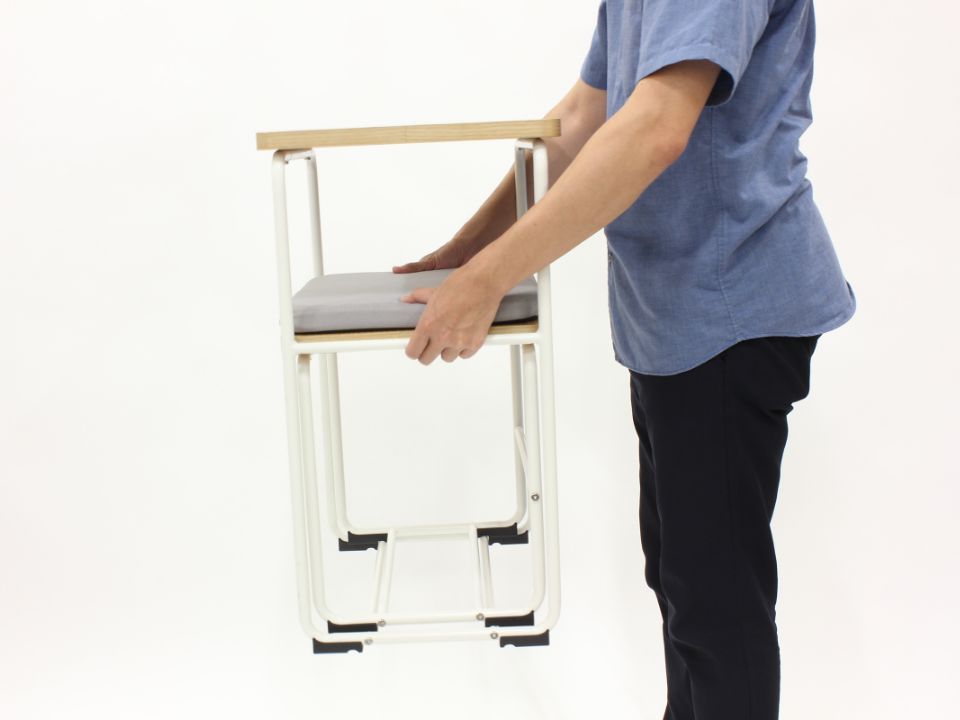 軽くて持ち運びしやすい 軽くて持ち運びしやすい