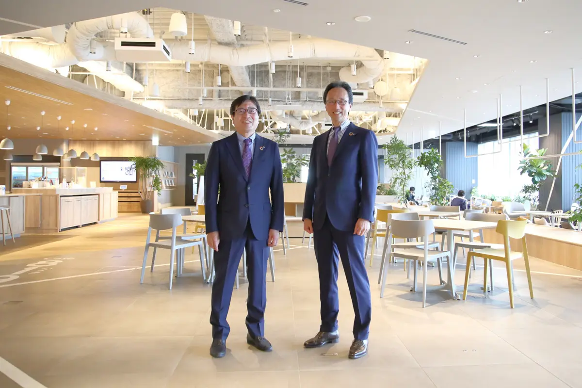 Calbee×ITOKI 2人の社長に聞く「これからのオフィスのあり方」<後編> Calbee×ITOKI 2人の社長に聞く「これからのオフィスのあり方」<後編>