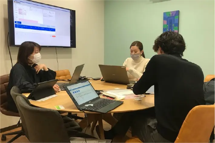 打ち合わせや商談も落ち着いてできます 打ち合わせや商談も落ち着いてできます