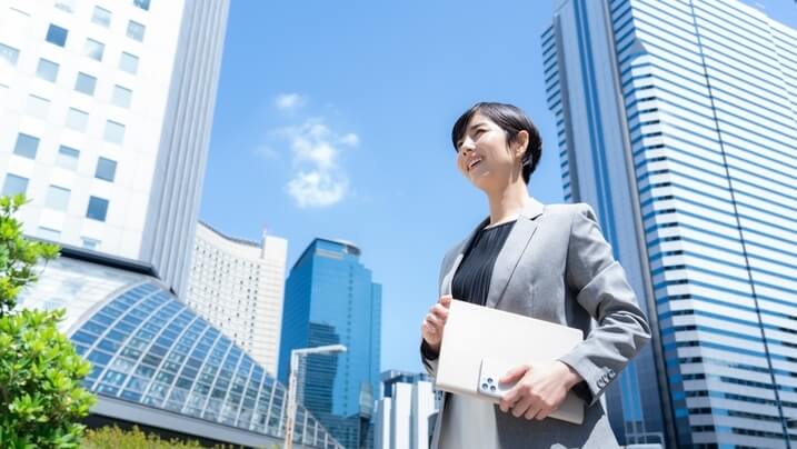 ファシリティマネジメントとは？意味、実践手法、導入するメリットと具体例をわかりやすく解説