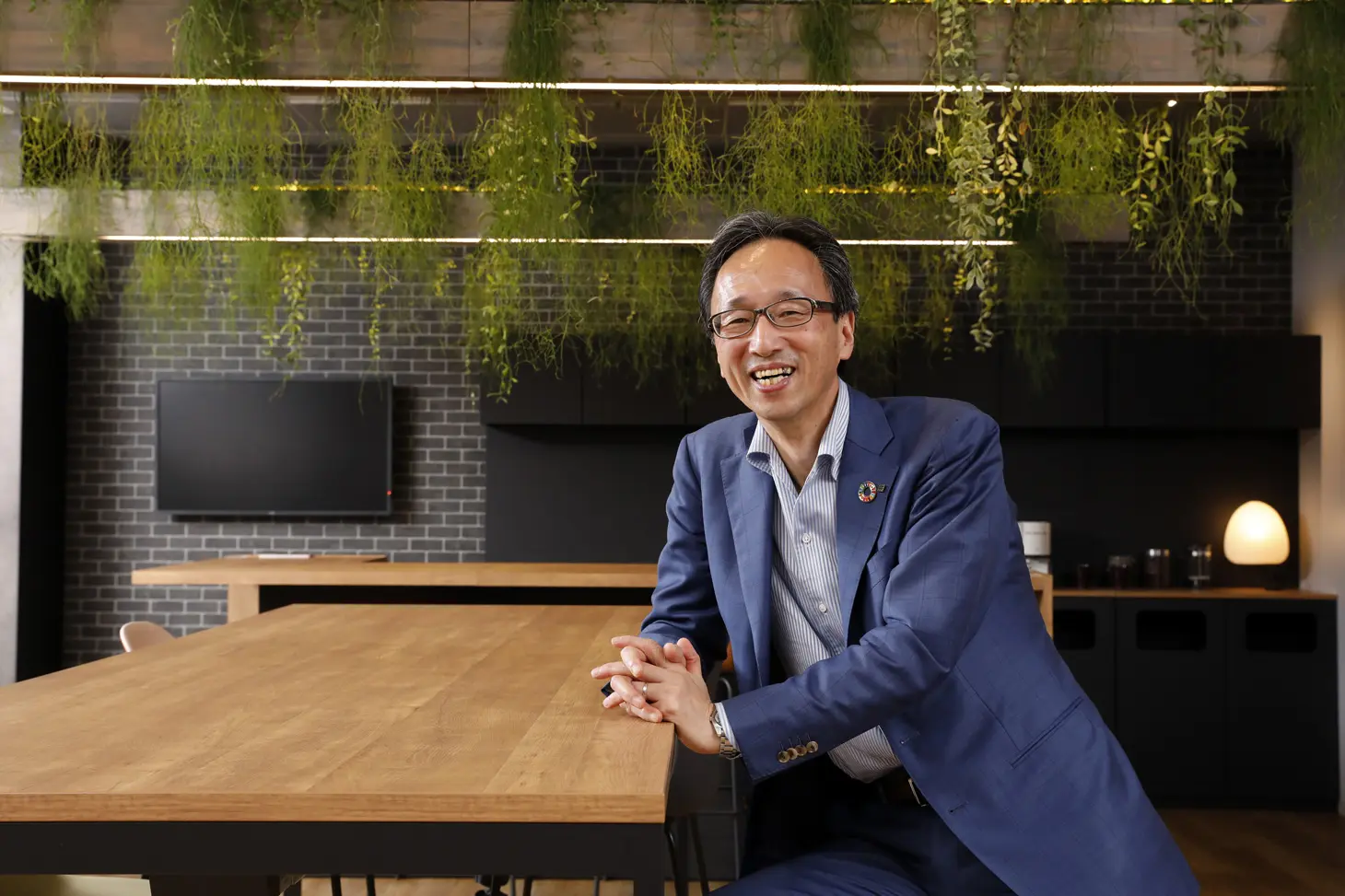 ニューノーマルで社長の働き方も変わった!イトーキ社長が考える「ハイブリッド」な働き方とは 〈3〉 ニューノーマルで社長の働き方も変わった!イトーキ社長が考える「ハイブリッド」な働き方とは 〈3〉